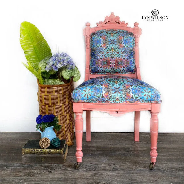 Dixie Belle Flamingo Chalk Paint