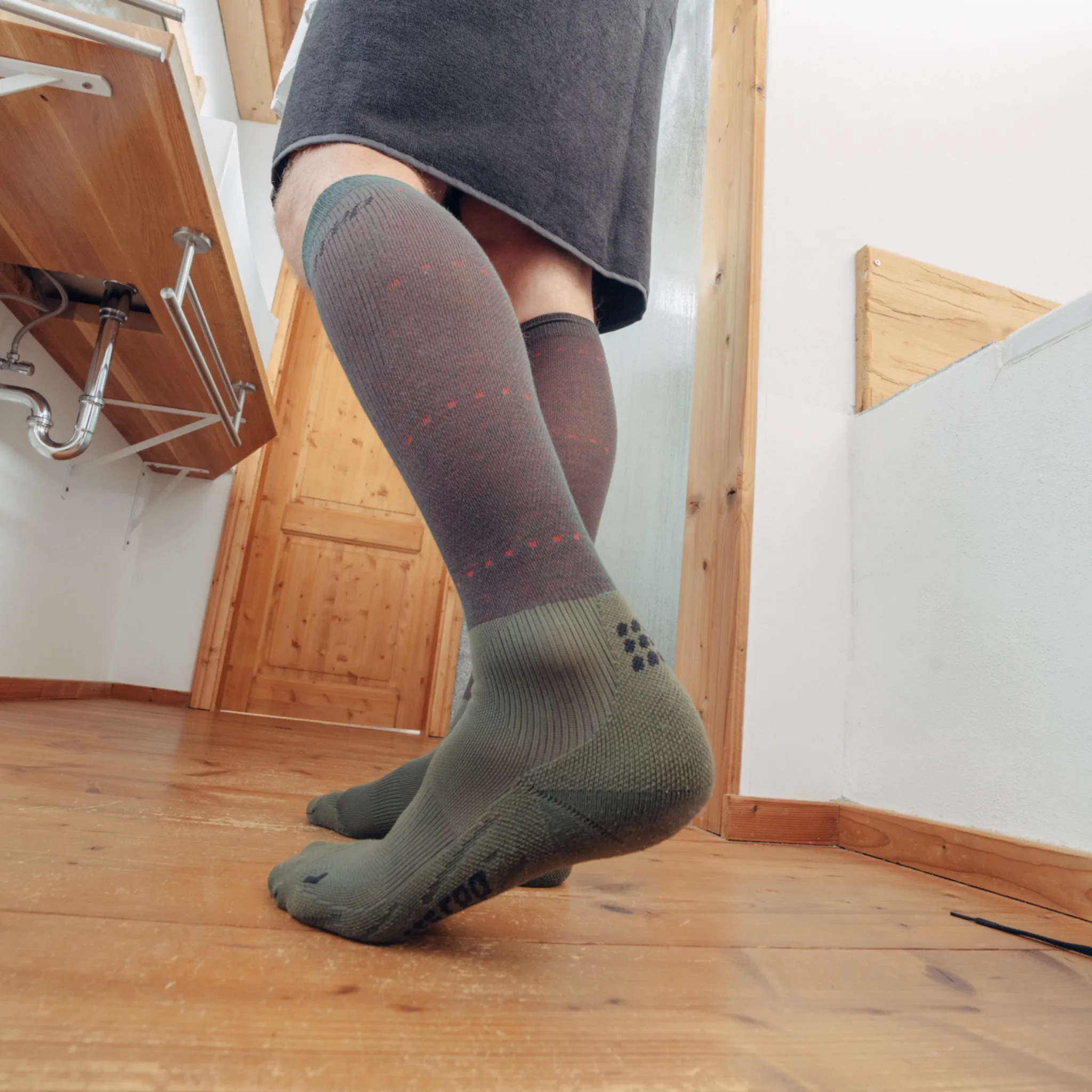 Infrared Recovery Compression Socks, Men