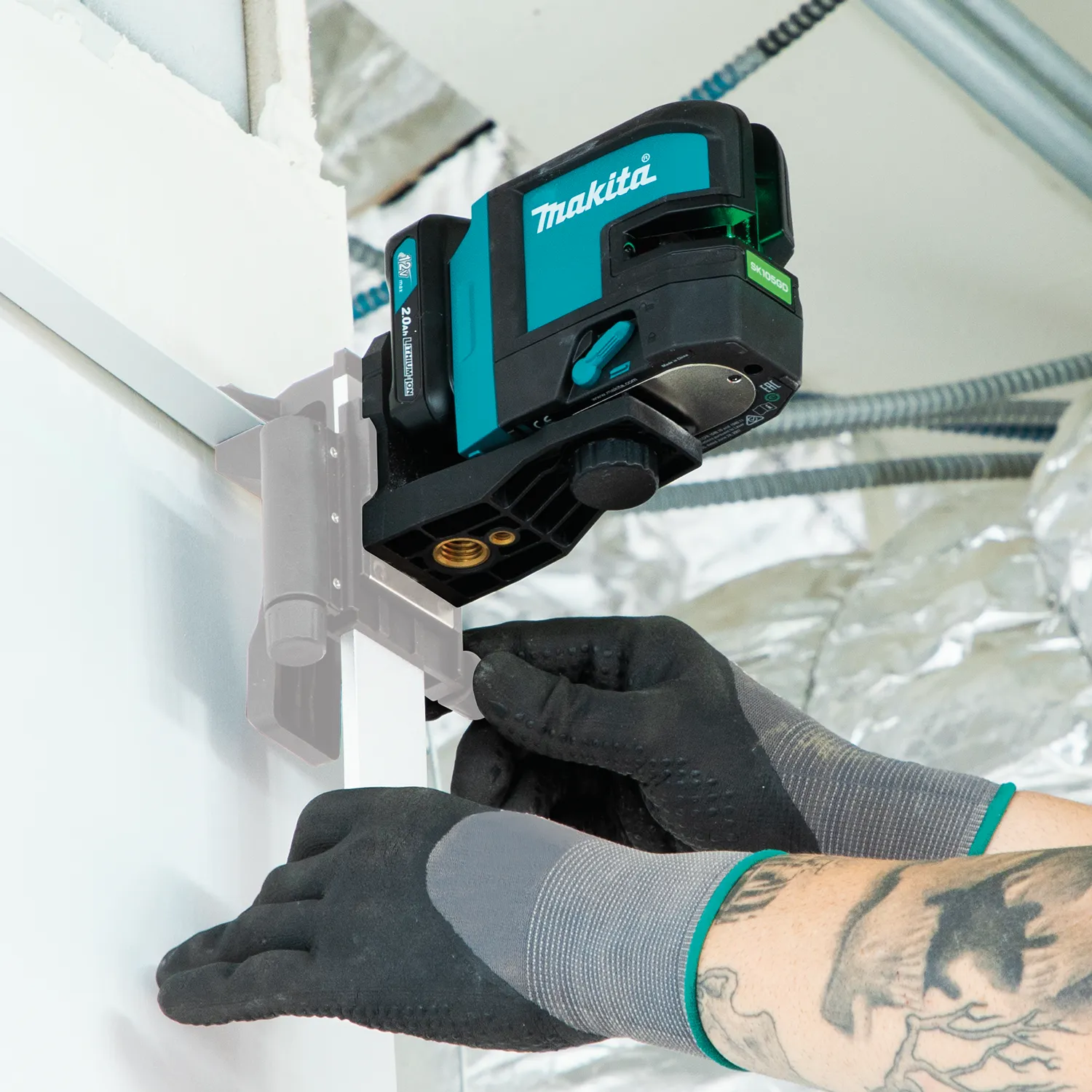 Makita SK105GDNAX 12V Max CXT Cordless Cross-Line Green Beam Laser Kit